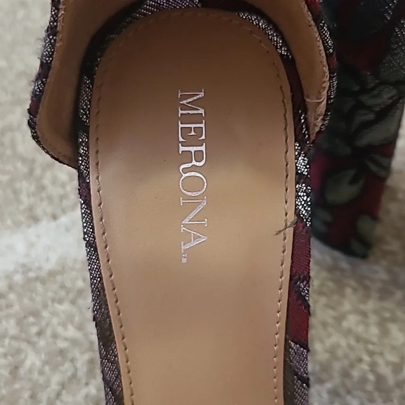 Merona (Target) Burgundy & Gunmetal Strappy Sandal - Size 7 1/2 - Picture 8 of 8